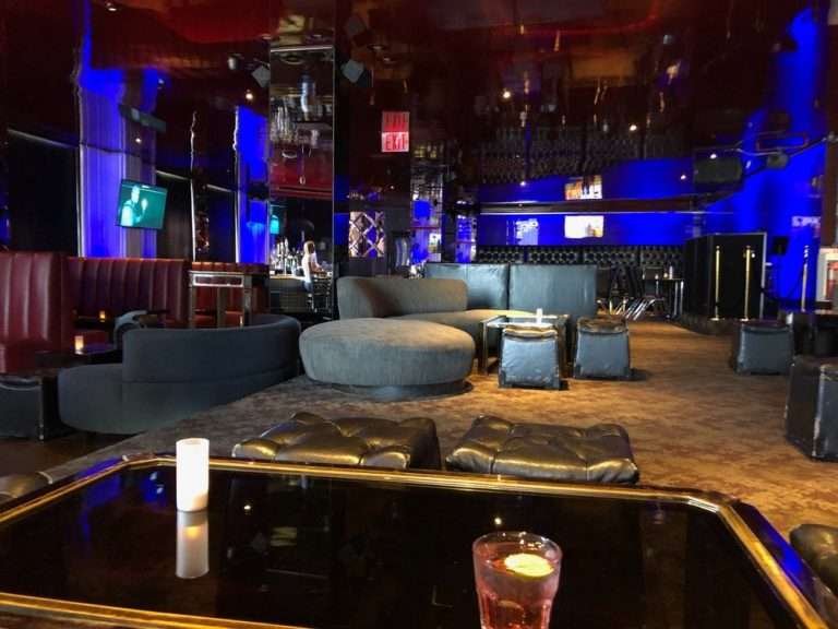 5 Trendy Rooftop Bars In Manhattan Without The Crowds